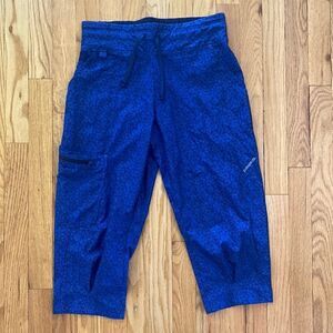 Patagonia sz XS blue Fall River Comfort Stretch Crops Batik Hex Micro Navy